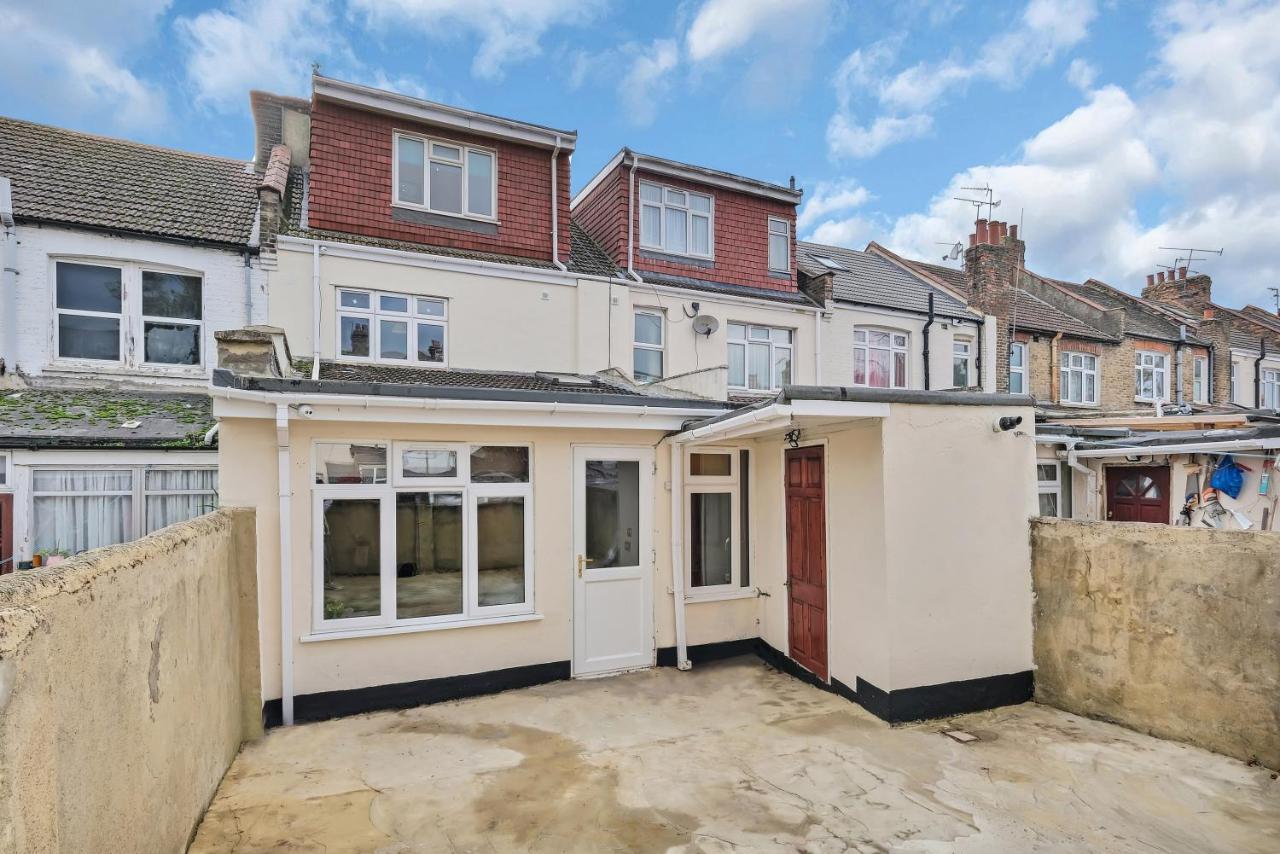 Fernbank Rooms Sudbury Hill, Harrow, Self-Contained Studios With En-Suite Harrow on the Hill Exterior photo