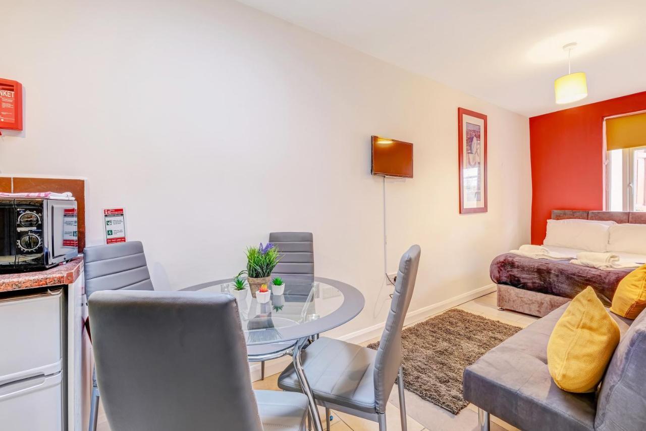Fernbank Rooms Sudbury Hill, Harrow, Self-Contained Studios With En-Suite Harrow on the Hill Exterior photo