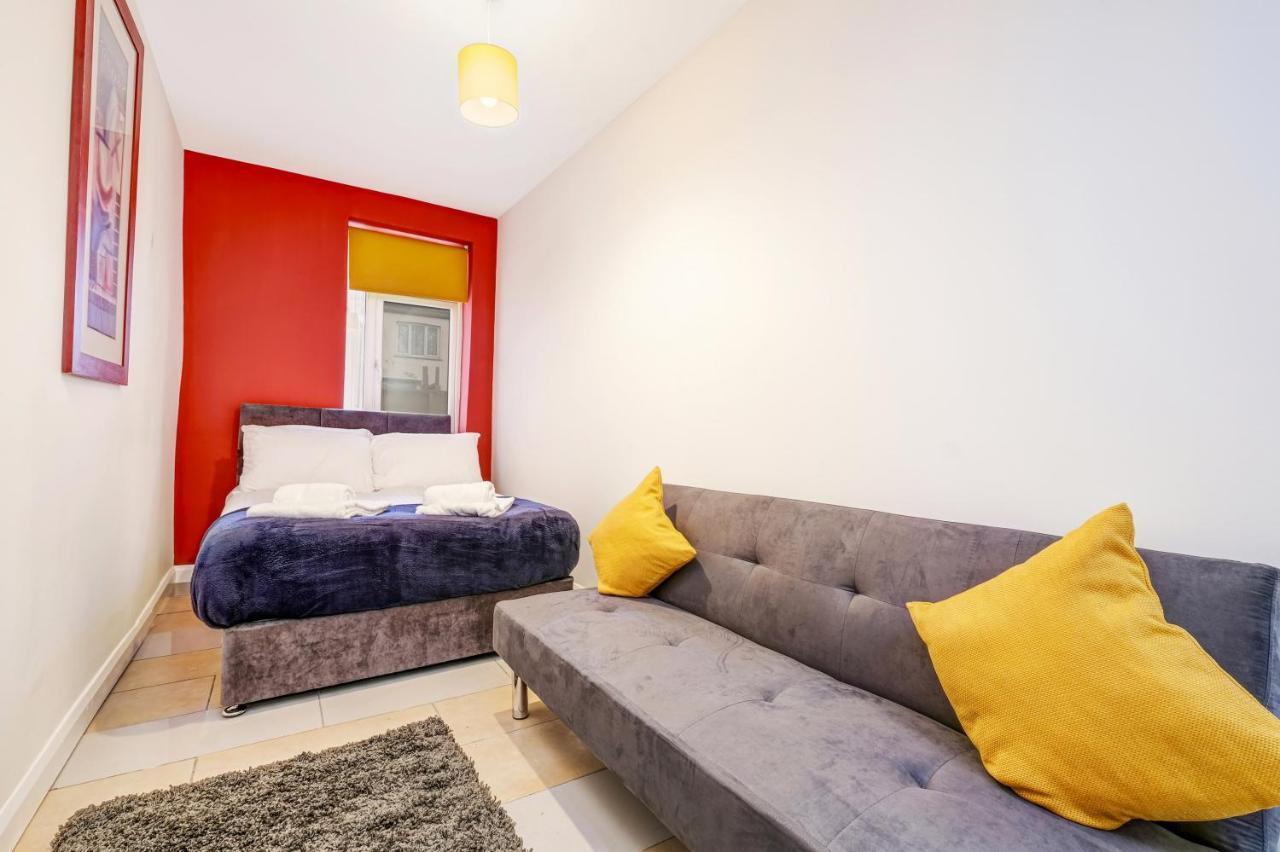 Fernbank Rooms Sudbury Hill, Harrow, Self-Contained Studios With En-Suite Harrow on the Hill Exterior photo