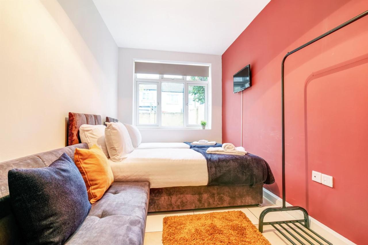 Fernbank Rooms Sudbury Hill, Harrow, Self-Contained Studios With En-Suite Harrow on the Hill Exterior photo