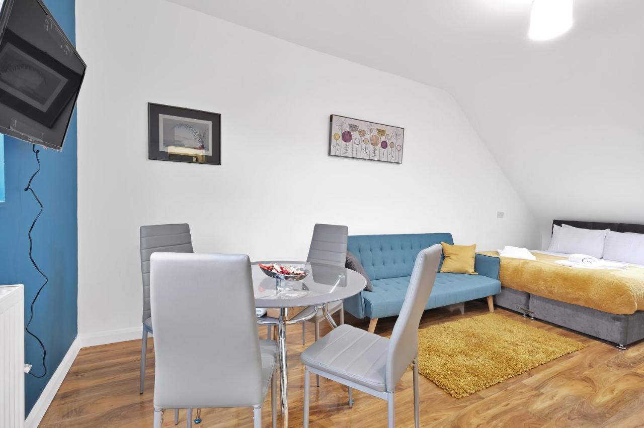 Fernbank Rooms Sudbury Hill, Harrow, Self-Contained Studios With En-Suite Harrow on the Hill Exterior photo
